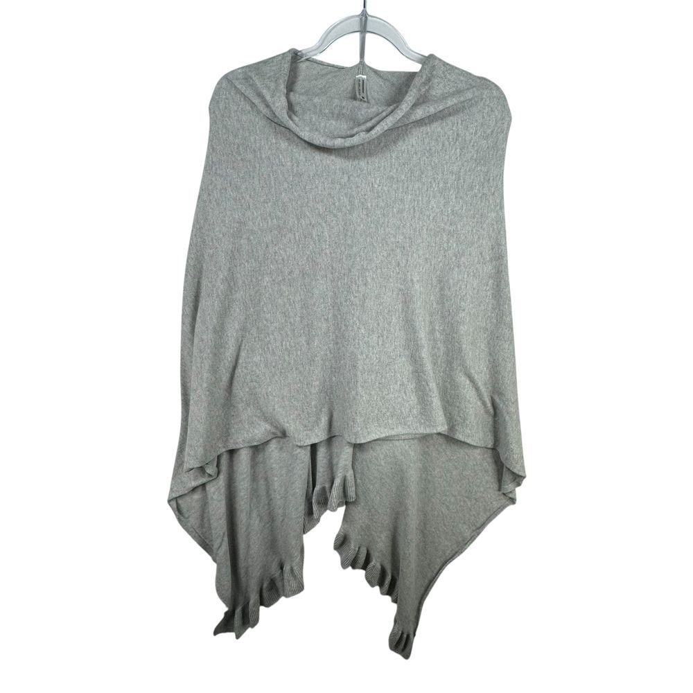 Woolworths Elegant‎ Gray Knit Poncho Ruffle Trim Versatile Wrap Shawl Lagenlook